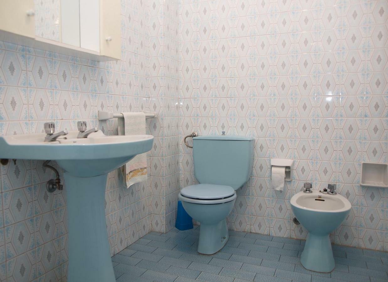 Apartamentos Vacacionales Caracas Sanxenxo Luaran gambar