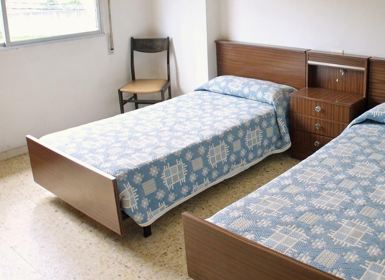 Apartamentos Vacacionales Caracas Sanxenxo Luaran gambar